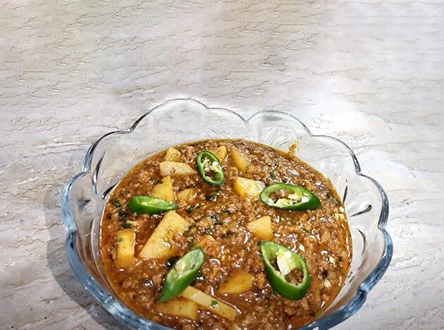 Aloo Qeema main