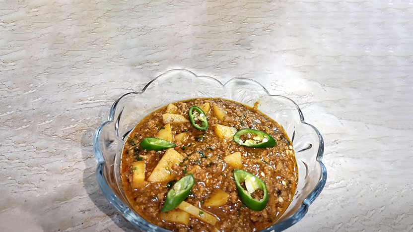 Aloo Qeema main