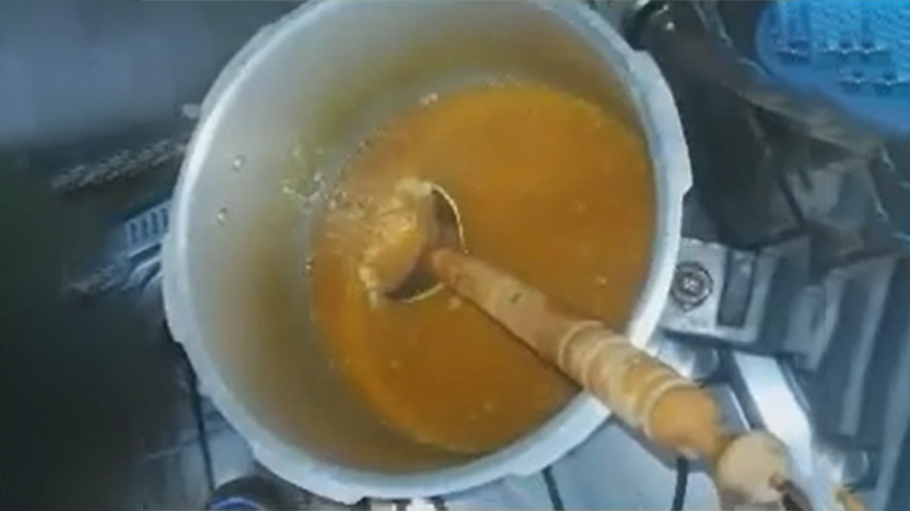 Masar (kaali daal) chawal main