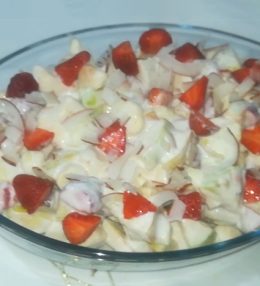 Creamy fruit chaat